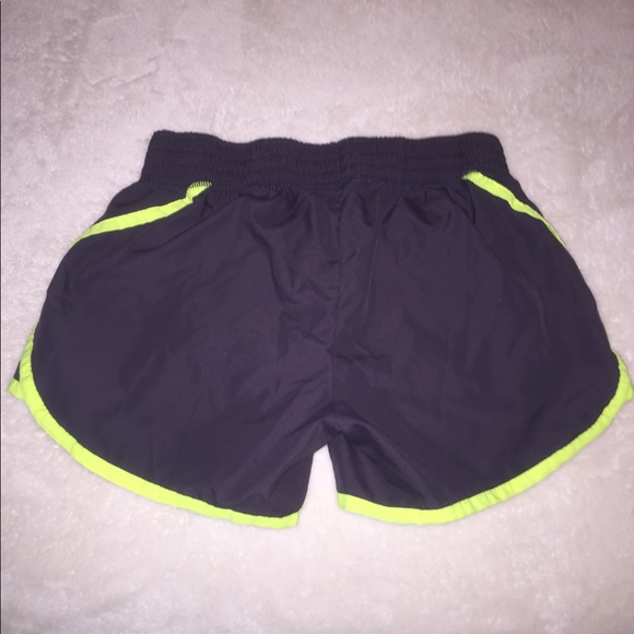 champion training shorts - Picture 2 of 3